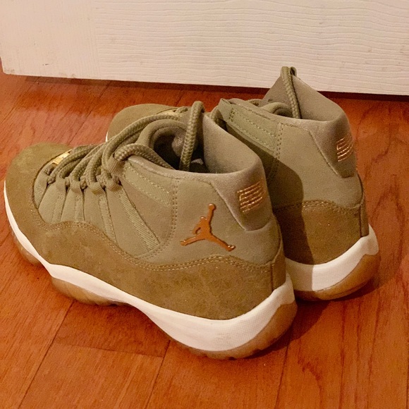Air Jordan 11 Retro Womens “Olive Lux” - Picture 2 of 5